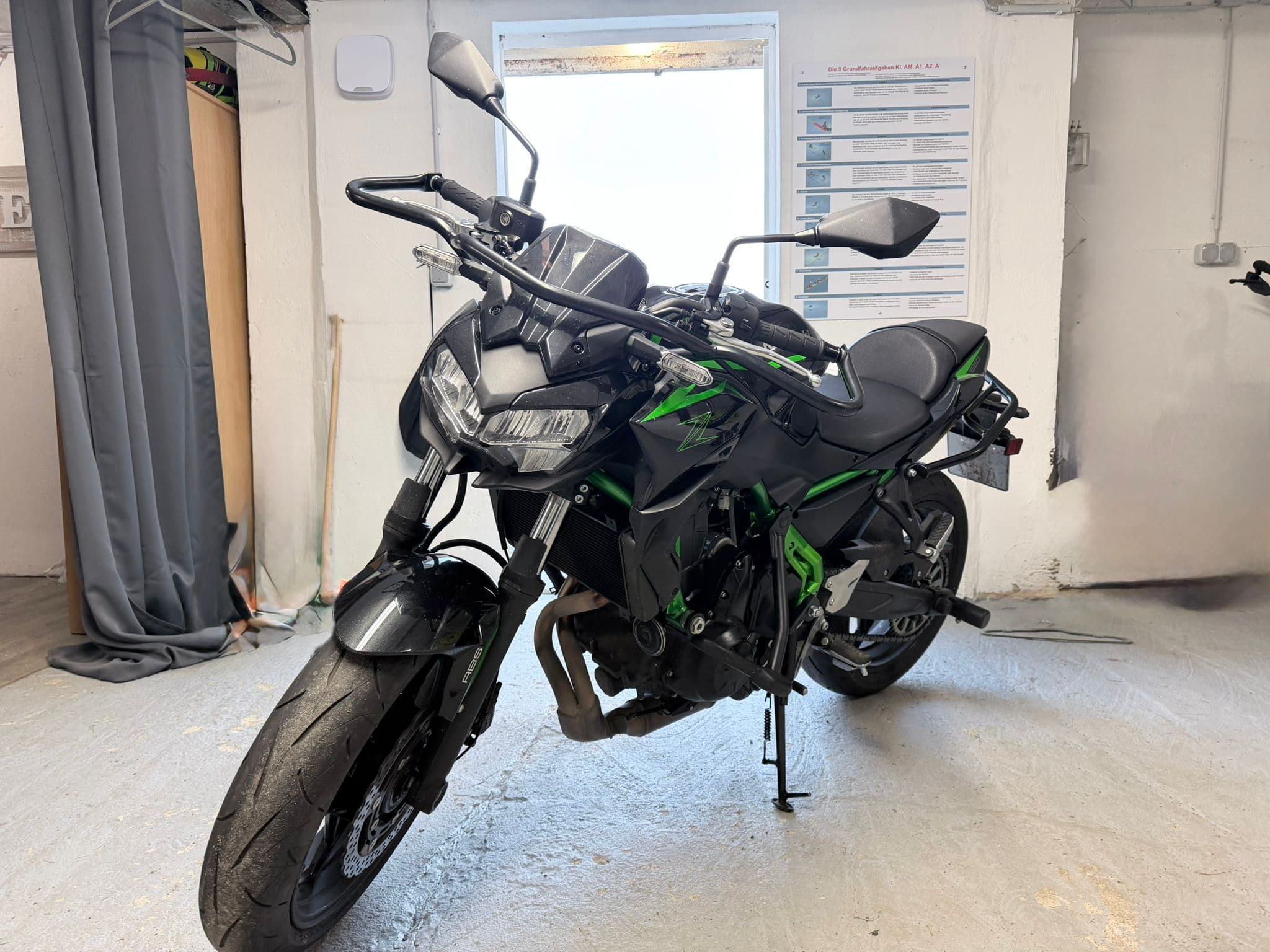 Führerschein Klasse A SZ 80 - Automatik-Motorrad